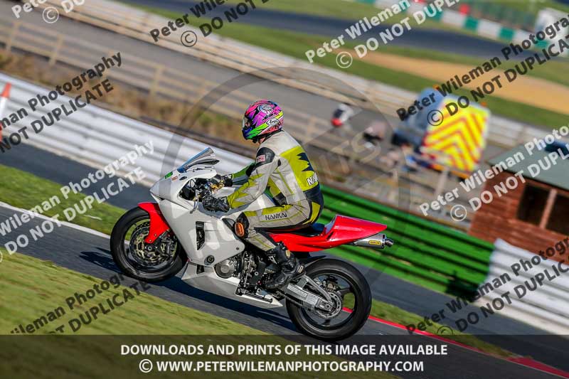 PJM Wedding Photography;enduro digital images;event digital images;eventdigitalimages;mallory park;mallory park photographs;mallory park trackday;mallory park trackday photographs;no limits trackdays;peter wileman photography;racing digital images;trackday digital images;trackday photos